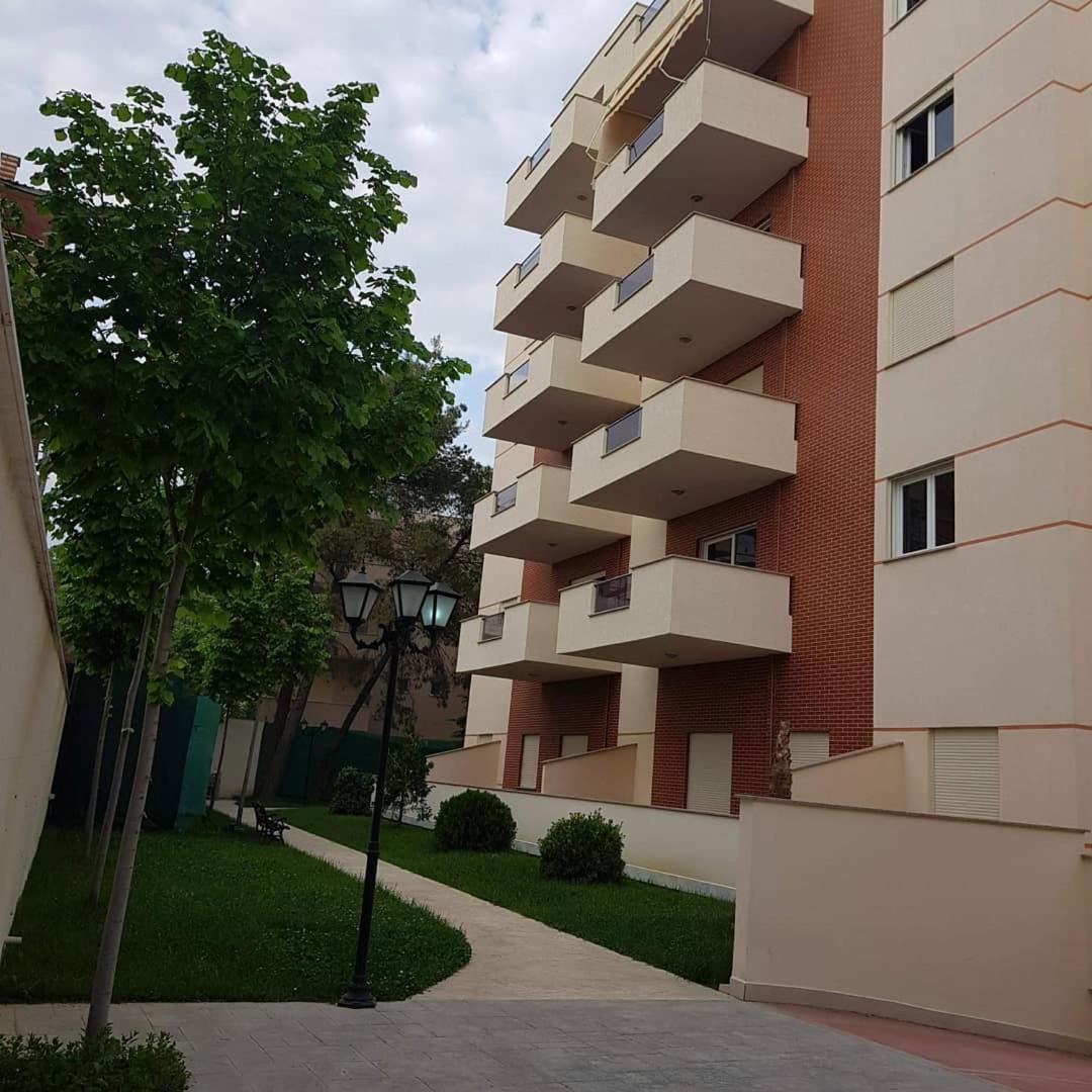 Relax Apartments Golem Exterior foto