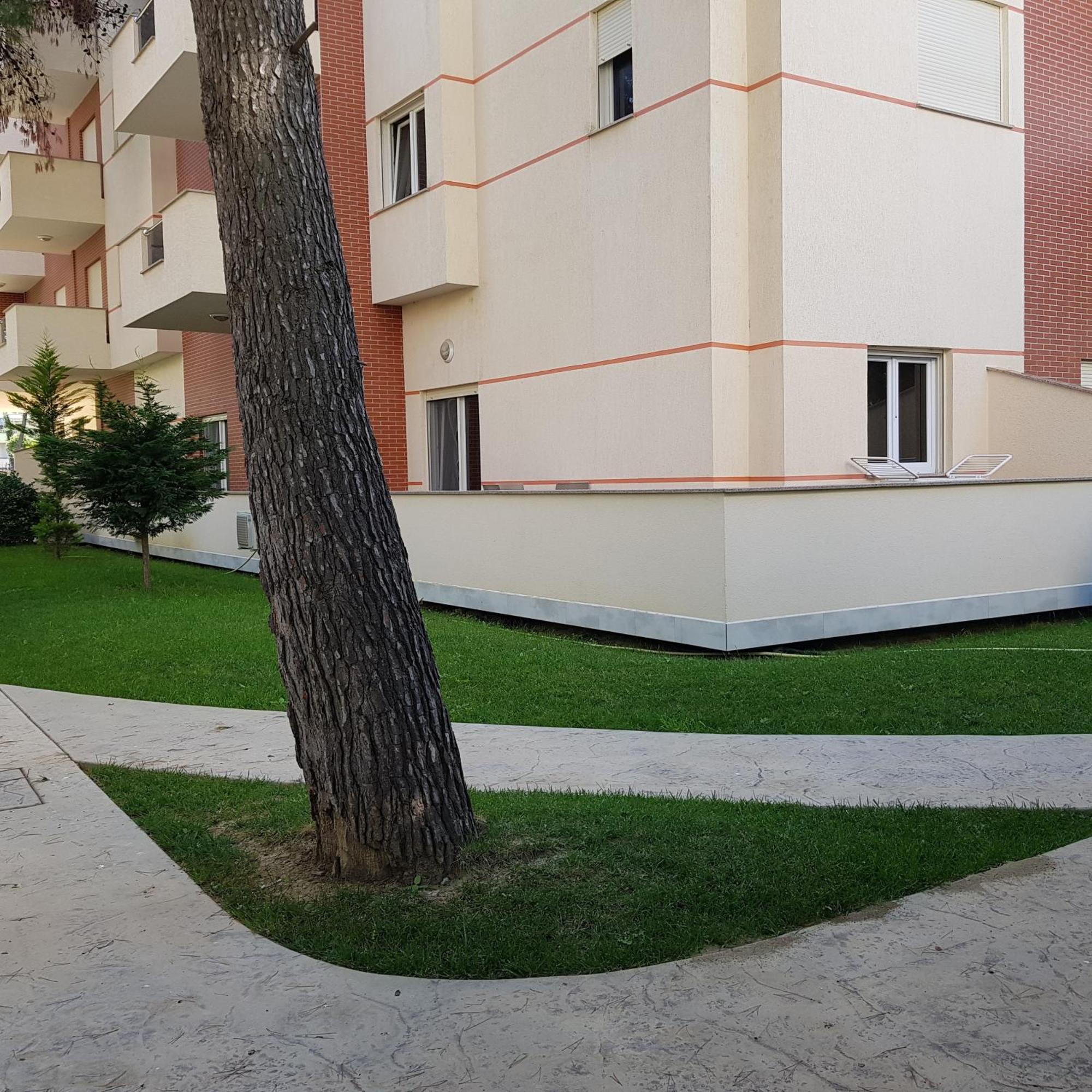 Relax Apartments Golem Exterior foto